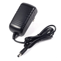 Adaptador de Corriente Tablet Genericas 12V 2A 3.5/1.35mm